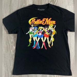 Sailor Moon Graphic T- Shirt Medium